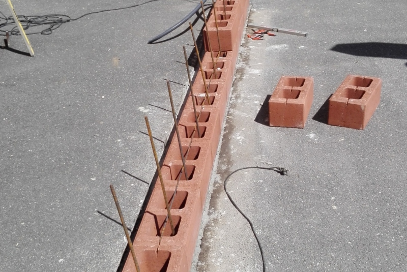 Nadstavba a oplotenie bytového domu Rázusova Nadstavba a oplotenie bytového domu Rázusova