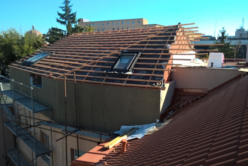 Nadstavba a oplotenie bytového domu Rázusova Nadstavba a oplotenie bytového domu Rázusova