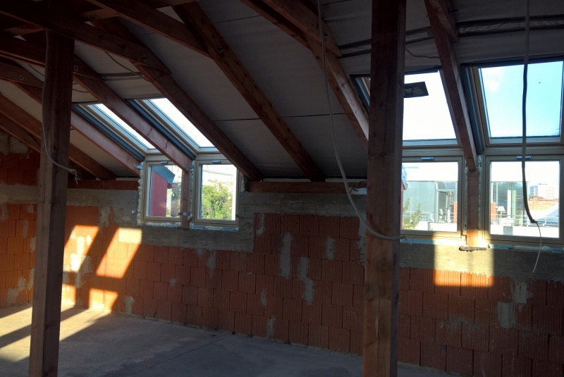 Nadstavba a oplotenie bytového domu Rázusova Nadstavba a oplotenie bytového domu Rázusova