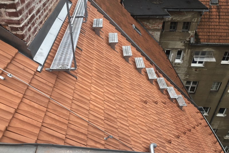 Rekonštrukcia strechy bytového domu Staré mesto, Podtatranského