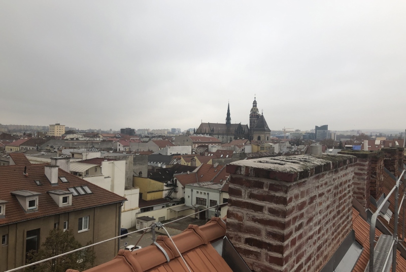 Rekonštrukcia strechy bytového domu Staré mesto, Podtatranského