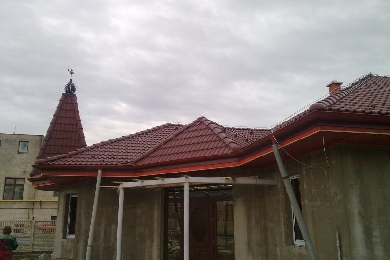 Tesárske a pokrývačské práce rodinný dom Košice, Jazerná