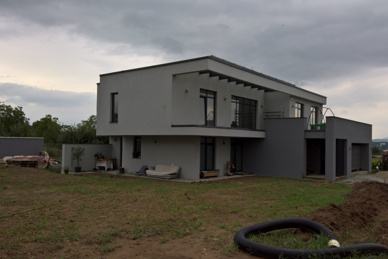 Rodinný dom a teréne úpravy Barca, Berzeviczyho Rodinný dom a teréne úpravy Barca, Berzeviczyho