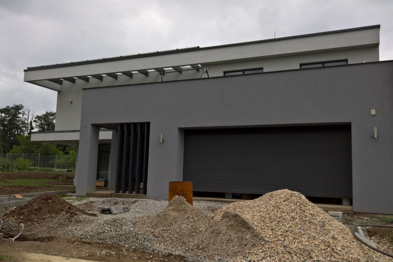 Rodinný dom a teréne úpravy Barca, Berzeviczyho Rodinný dom a teréne úpravy Barca, Berzeviczyho