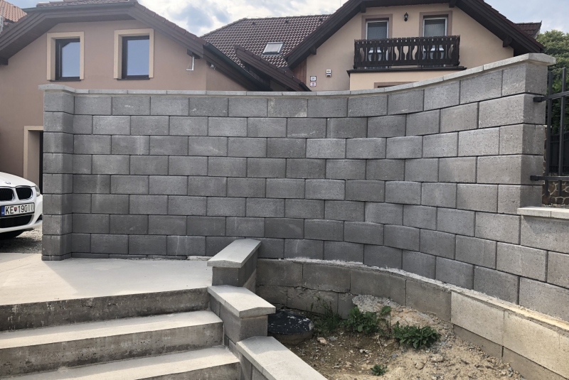 Rodinný dom zateplenie a teréne úpravy Sokoľ, Hrabová Rodinný dom zateplenie a teréne úpravy Sokoľ, Hrabová