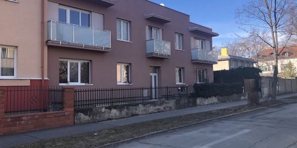 Rekonštrukcia fasády bytového domu Rázusova