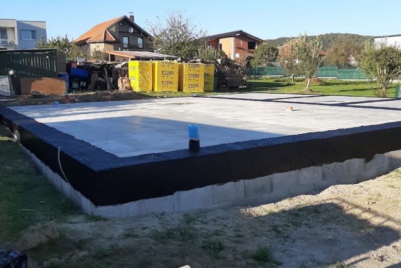 Zemné práce Novostavba rodinného domu Sokoľ 2019 Novostavba rodinného domu Sokoľ 2019