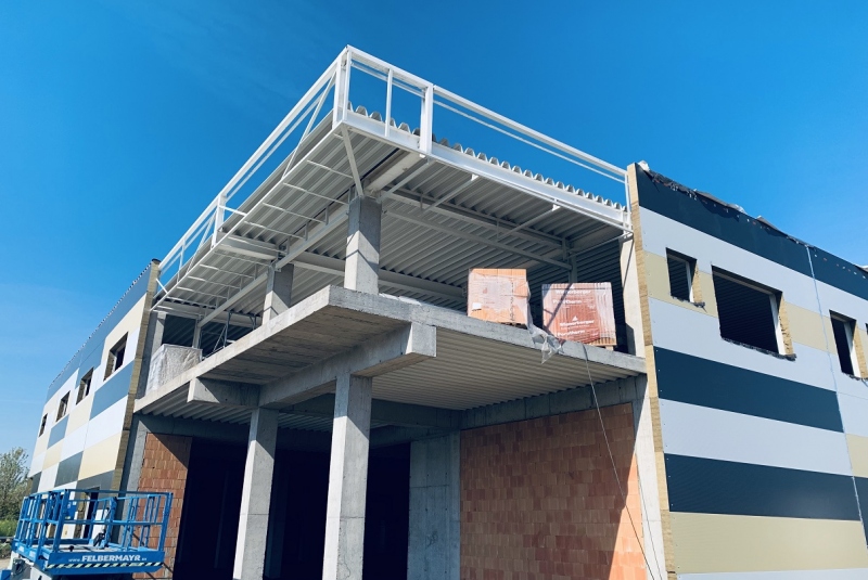 Stavba konštrukcie haly Hala Predajňa a sklad kvetov a doplnkov Hala Predajňa a sklad kvetov a doplnkov